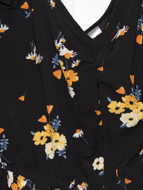 Divided H&M Blouse Womens Size 8 Black Floral Cold Shoulder Long Sleeve  (26-2) - Picture 4 of 8